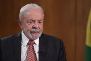 Lula: "Bolsonaro esperava voltar ao Brasil após um golpe"