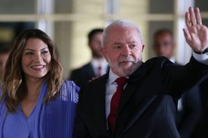 Lula e Janja são recepcionados em coquetel no Itamaraty