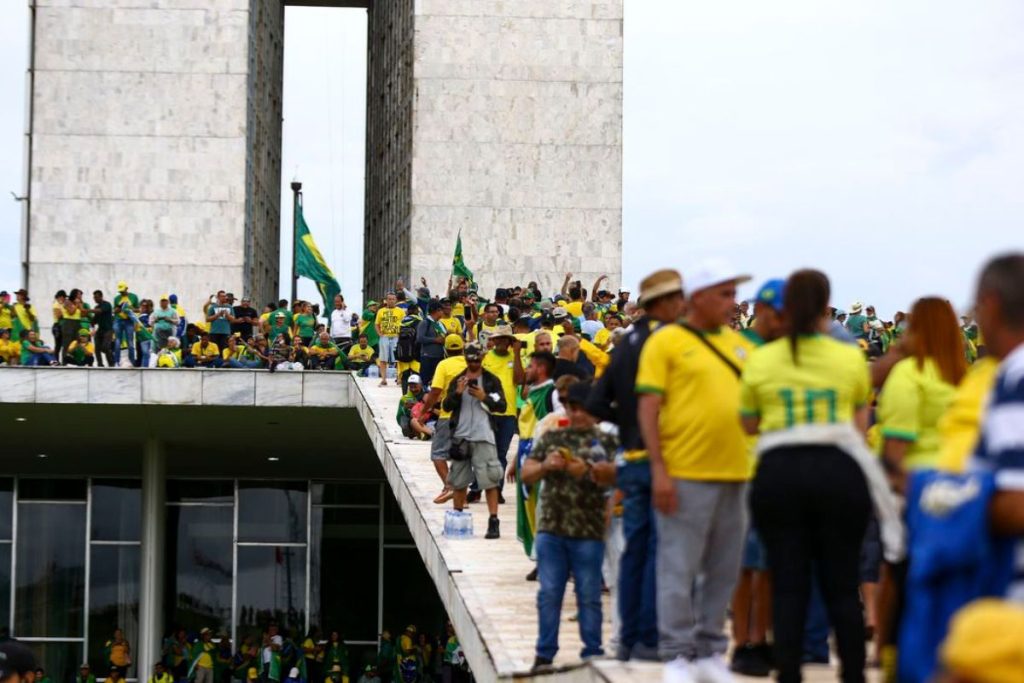 oea-manifesta-apoio-ao-governo-brasileiro-e-repudia-ataques-golpistas