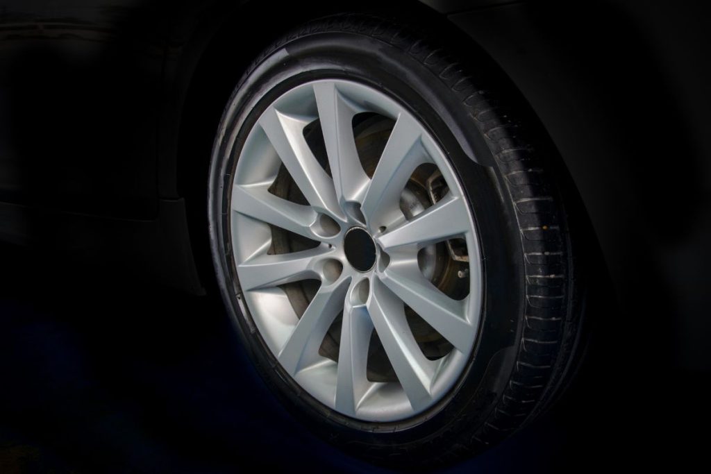 Novo modelo de pneu é feito de casca de arroz, óleo de soja e pode rodar 500 mil km