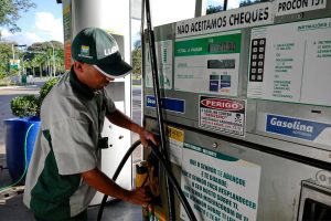 Com a volta dos impostos federais, gasolina pude subir R$ 0,69 e álcool R$ 0,24