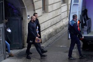 Lutador é preso por exploração sexual na Romênia