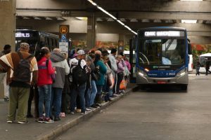 Paralisação de ônibus em São Paulo afeta 41 linhas