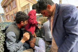 Um morre e oito saem feridos após explosão no Afeganistão