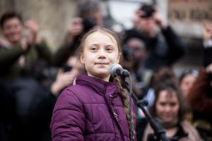 Greta Thunberg é detida após participar de protesto na Noruega