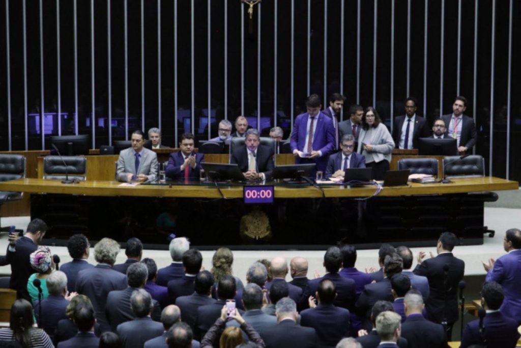 PL, partido de Bolsonaro, deve ficar com Comissão Mista de Orçamento no Congresso