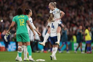 Inglaterra vence Brasil nos pênaltis e fica com título da Finalíssima
