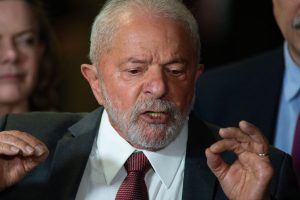 Lula: "Famílias e redes sociais também são responsáveis por paz nas escolas"