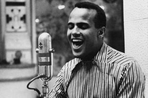 Morre ativista e cantor Harry Belafonte