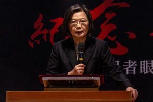 Presidente de Taiwan desafia China com estratégia 'cautelosa mas firme'