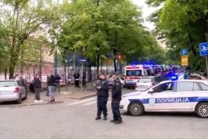 Sérvia: ataque em escola deixa pelo menos nove mortos