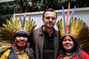 Em Cannes, DiCaprio encontra Guajajara em evento sobre causa indígena