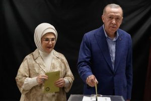 Erdogan é reeleito presidente da Turquia
