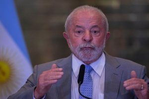 Lula tentará ajuda financeira dos Brics à Argentina