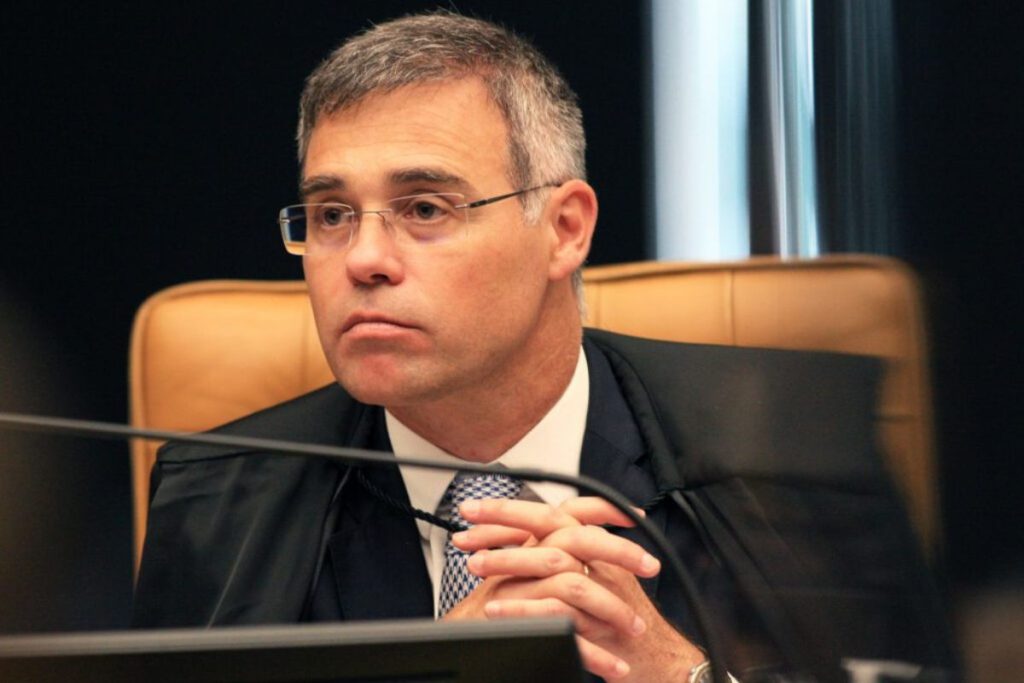 Mendonça suspende ação de Lira contra Renan Calheiros