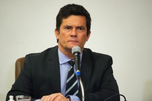 Sergio Moro usa as redes sociais para ironizar Lula