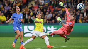 O Brasil foi derrotado por 2 a 1 neste sábado (29) em Brisbane, na Austrália, na Copa do Mundo de Futebol Feminino.