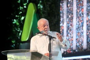Lula defende investimento em ferrovias em cerimônia de início das obras da Fiol