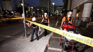 Em um shopping na região de Seul, na Coreia do Sul, um homem esfaqueou nove pessoas nesta quinta-feira (3).