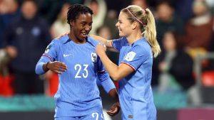 Na conclusão das oitavas de final da Copa do Mundo feminina de futebol, a França goleou o Marrocos por 4 a 0 nesta terça-feira (8)