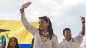 Equador: 2º turno das eleições será disputado entre Luisa González e Daniel Noboa