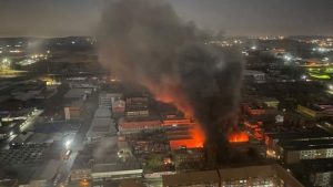 73 pessoas morrem após prédio pegar fogo em Joanesburgo
