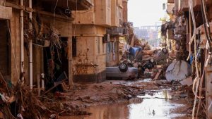 Inundações na Líbia causam a morte de 2.500 pessoas