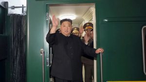 Transportado por um trem blindado, Kim Jong-un chegou à Rússia na manhã desta terça-feira (12) para um encontro com Vladimir Putin.