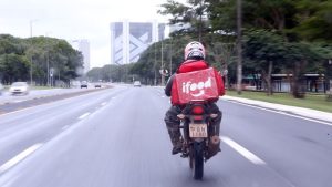 Motoboys e motoentregadores de São Paulo realizam paralisações pelos próximos 3 dias, a começar por esta sexta-feira (29).