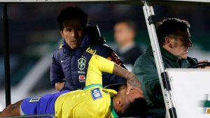 A CBF informou que o atacante Neymar Júnior sofreu uma ruptura do ligamento cruzado anterior (LCA) e lesionou o menisco do joelho esquerdo.