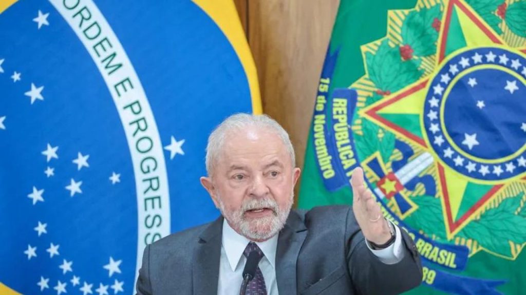 O presidente Luiz Inácio Lula da Silva (PT) disse que não quer as Forças Armadas na favela brigando com bandido.