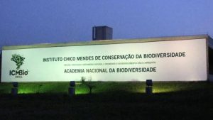 O Instituto Chico Mendes de Conservação da Biodiversidade (ICMBio) lançou nesta quarta-feira (25) o edital para a realização do concurso público com o objetivo de contratar 98 analistas ambientais e formar um cadastro reserva.