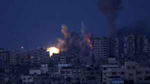 Na manhã desta quinta-feira (12), o Estado de Israel disse que lançou um total de 6 mil bombas em seis dias de ofensiva a Gaza.