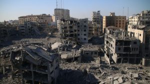 Casas, escolas e hospitais estão entre as instalações destruídas ou danificadas em Gaza desde sábado (7), segundo a emissora Al Jazeera.