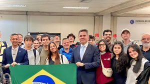 Parentes estavam à espera de mais um voo da Força Aérea Brasileira (FAB) com brasileiros repatriados de Israel.