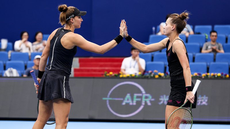 Bia Haddad e Kudermetova caem nas quartas do WTA de Pequim