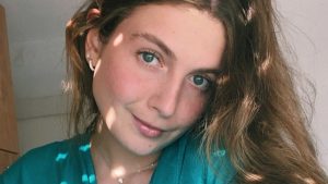 A brasileira Bruna Valeanu, uma das desaparecidas após o ataque do Hamas contra Israel, foi encontrada sem vida nesta terça-feira (10).