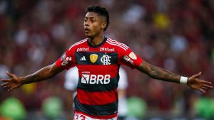 Após reunião, Flamengo vê renovação de Bruno Henrique com otimismo