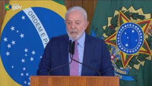 Um decreto de garantia da Lei e da Ordem (GLO) em portos e aeroportos do Rio de Janeiro e São Paulo foi assinado hoje pelo presidente Lula.