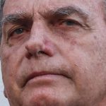 O ministro Benedito Gonçalves, do TSE, decidiu condenar o ex-presidente Jair Bolsonaro à inelegibilidade pela terceira vez.