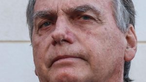 O ministro Benedito Gonçalves, do TSE, decidiu condenar o ex-presidente Jair Bolsonaro à inelegibilidade pela terceira vez.