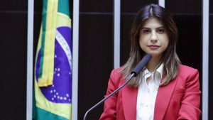 Deputada federal por Mato Grosso do Sul, Camila Jara (PT) apresentou projeto de lei que criminaliza a divulgação de conteúdo falso sexual no Brasil, os chamados ‘deep fake’.