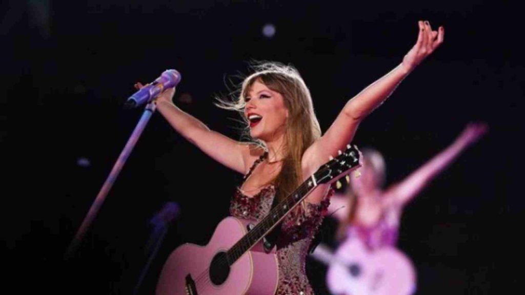A organização da turnê de Taylor Swift, The Eras Tour, divulgou a política de reembolso para os ingressos do show que aconteceria no sábado (18).