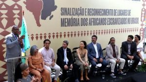 Direitos humanos precisam de políticas de memória, diz ministro Silvio Almeida