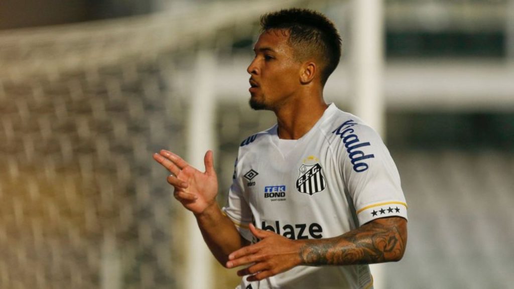 Marcos Leonardo determina condições para deixar o Santos