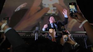 Milei vence em 20 das 23 províncias argentinas; Massa perde em seu domicílio eleitoral