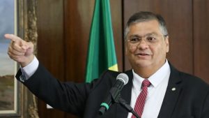 Ministros elogiam indicação de Dino para o STF