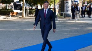 Pedro Sánchez é reeleito primeiro-ministro da Espanha pelo Congresso