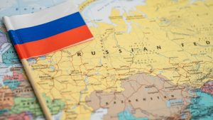 Rússia prepara lei para proibir estrangeiros de falar mal do país