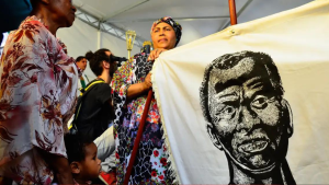 O presidente Luiz Inácio Lula da Silva sancionou nesta quinta-feira (21) o projeto de lei que declara o Dia Nacional de Zumbi e da Consciência Negra como feriado em todo o país. O texto havia sido aprovado pelo Congresso Nacional no fim do mês passado.